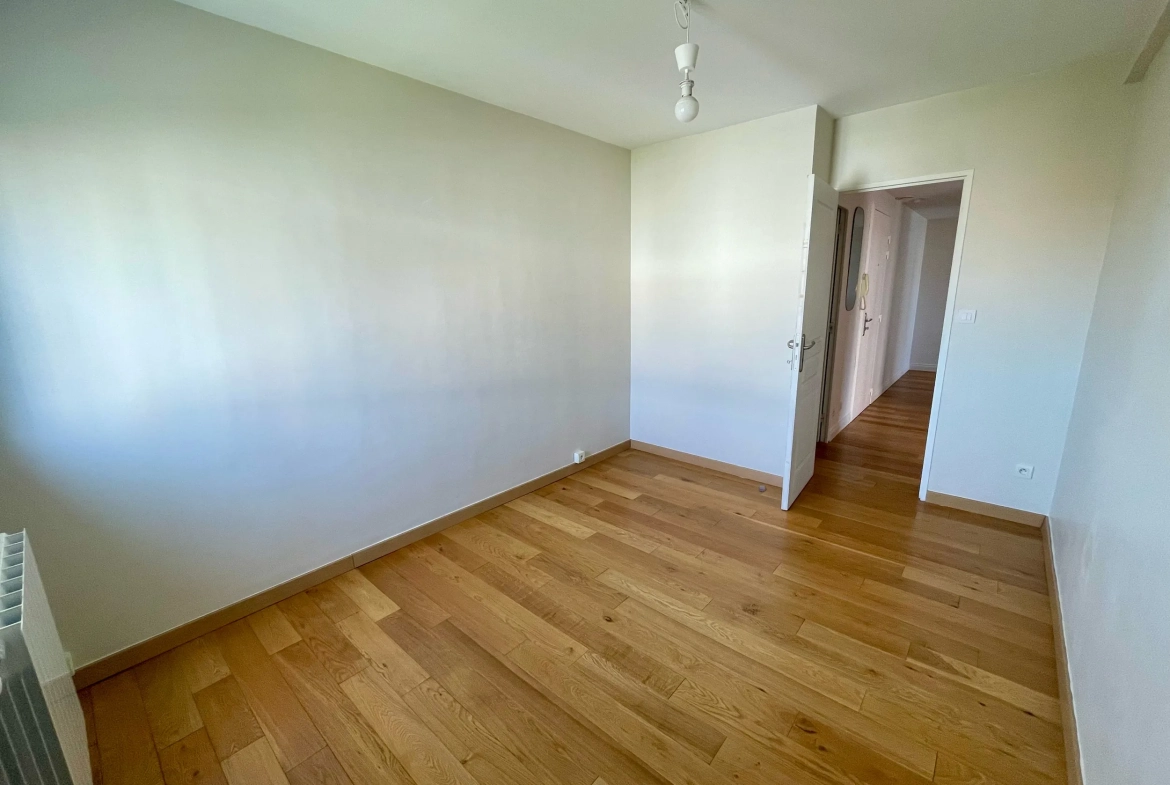 Garage fermé de 12 m² à Toulouse, secteur Amouroux-Roseraie 