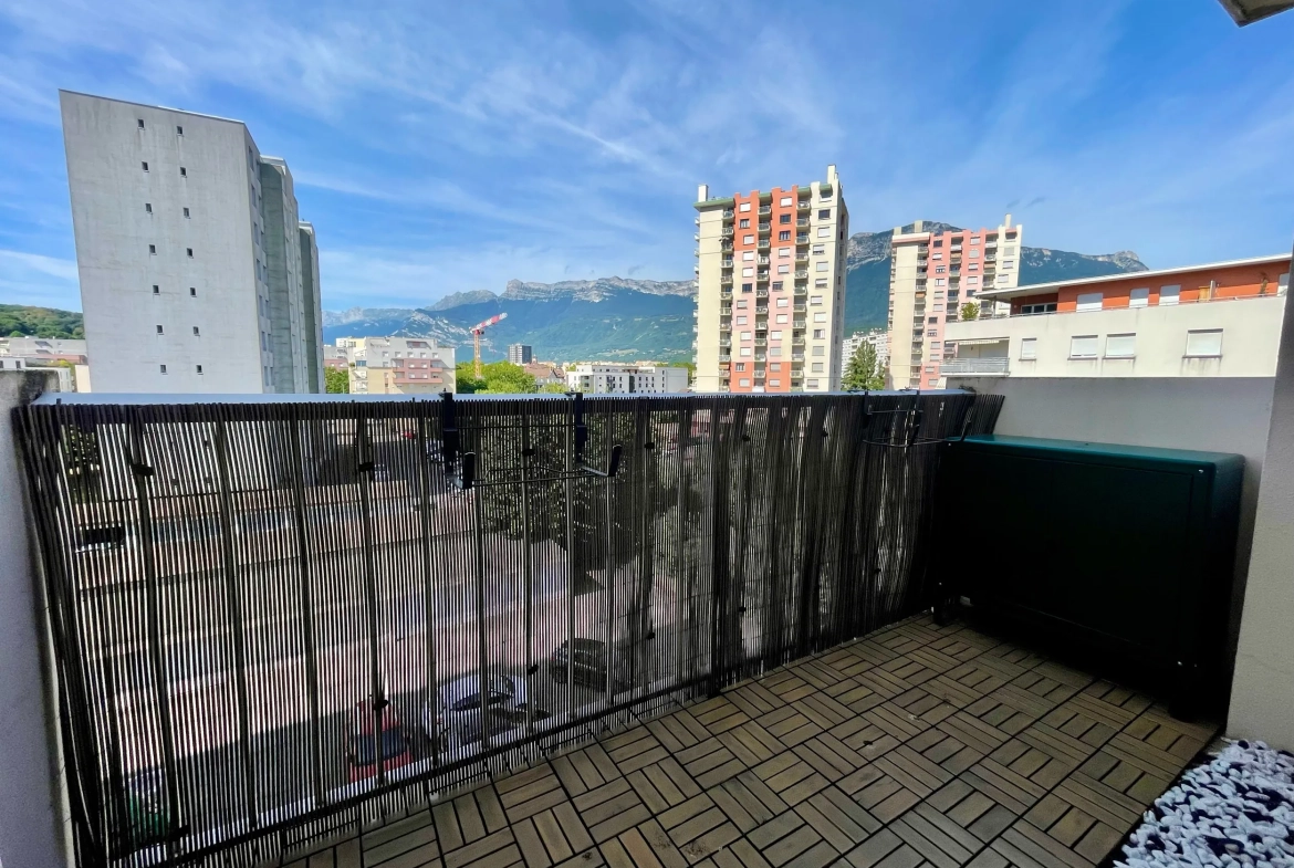 Garage fermé de 12 m² à Toulouse, secteur Amouroux-Roseraie 