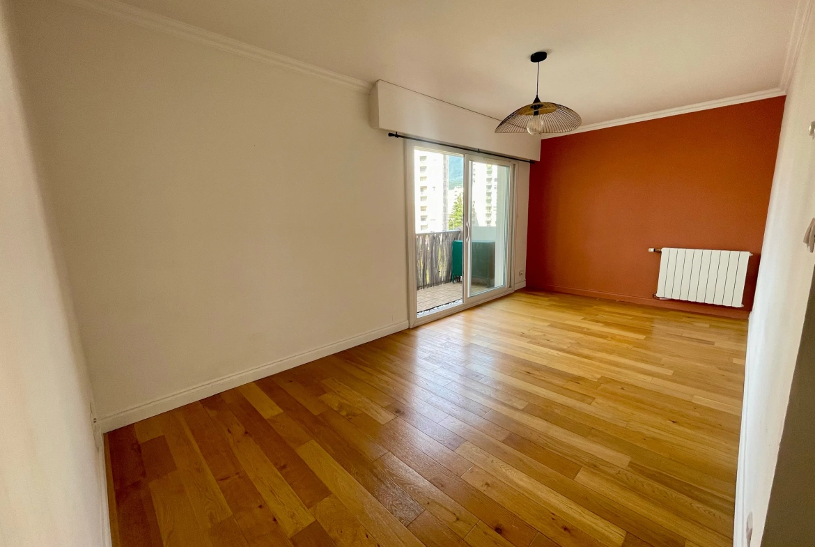 Garage fermé de 12 m² à Toulouse, secteur Amouroux-Roseraie 