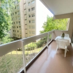 Appartement T4 avec balcon, parking et cave à Évry, secteur Grand Bourg