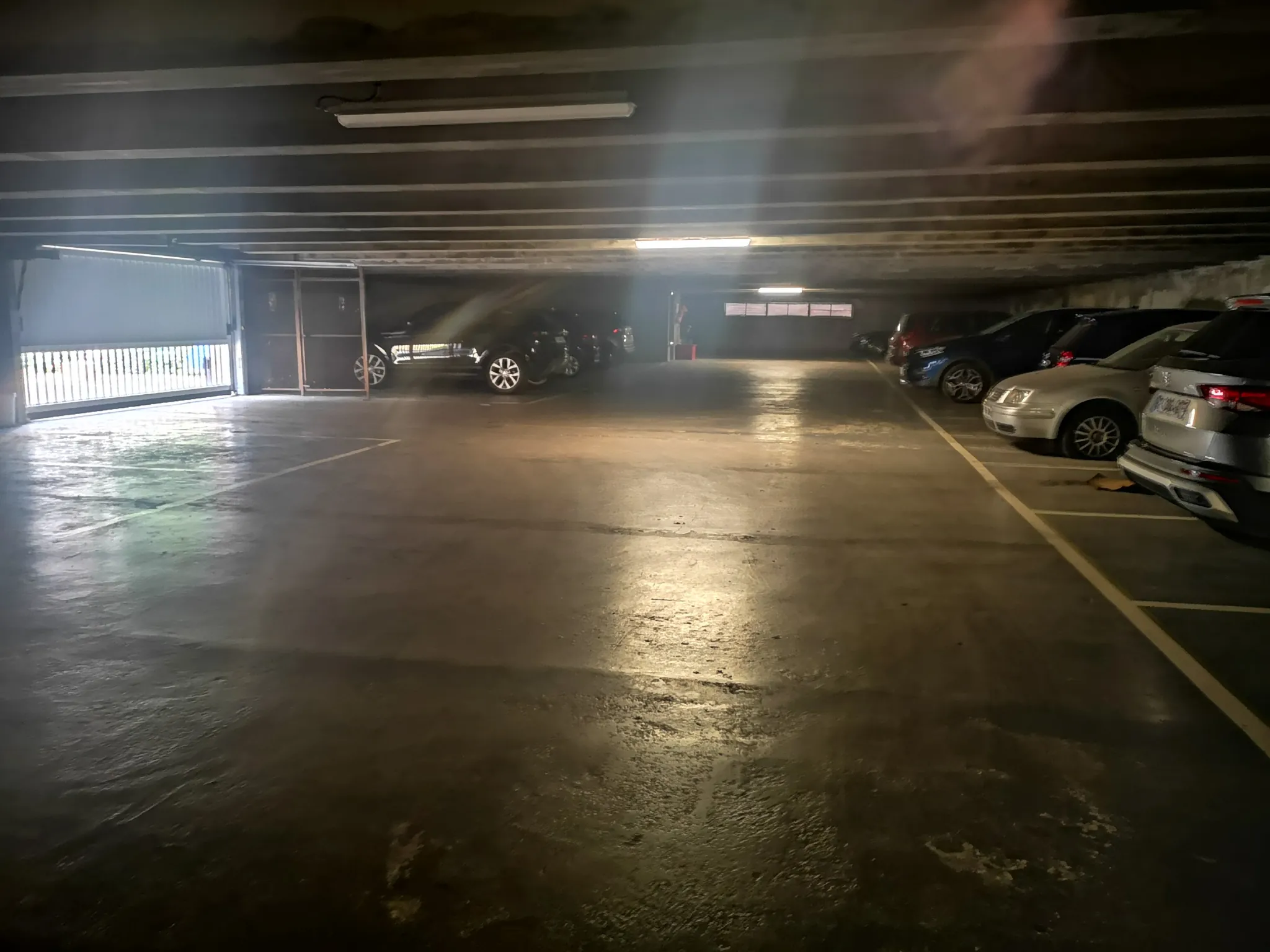 Appartement T4 avec balcon, parking et cave à Évry, secteur Grand Bourg 
