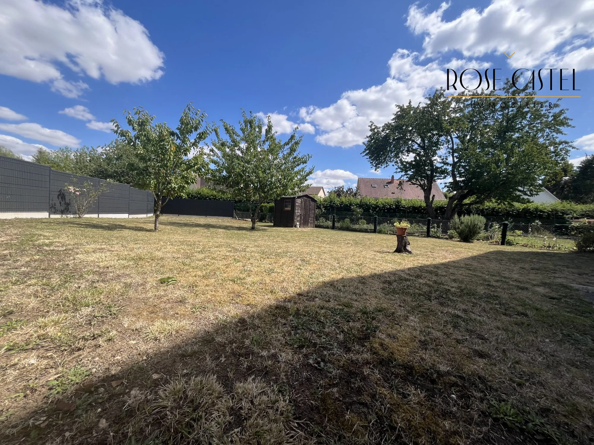 Appartement T3 avec jardin privatif à Chartres – Confort et modernité 