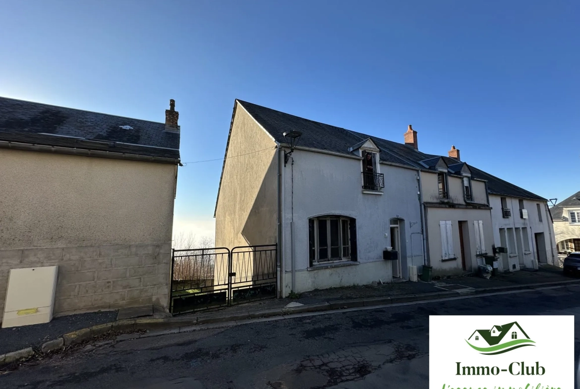 Maison de ville avec jardin et vue à Château-Chinon (58) 