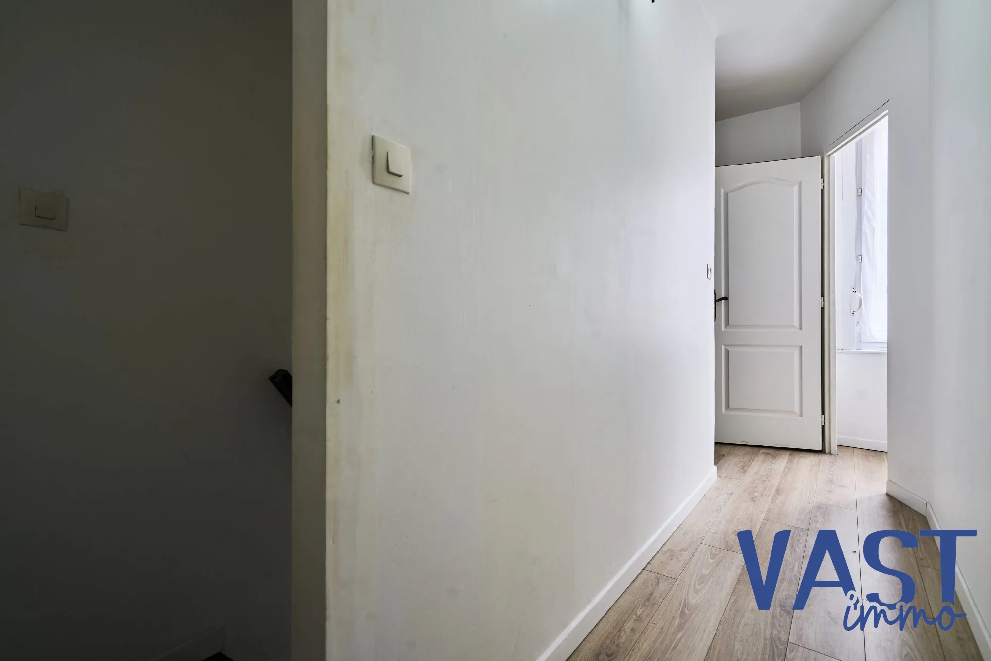 Maison 71 m² rénovée à Lille avec 3 chambres et espace bureau 
