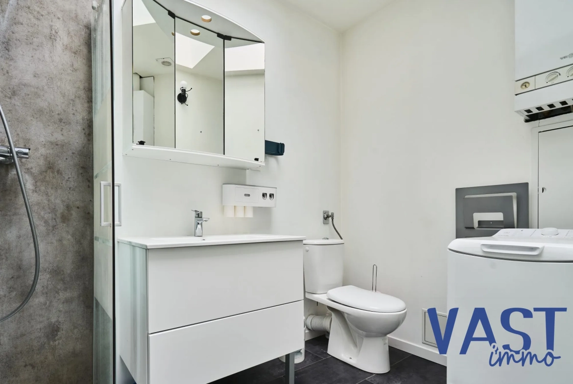 Maison 71 m² rénovée à Lille avec 3 chambres et espace bureau 