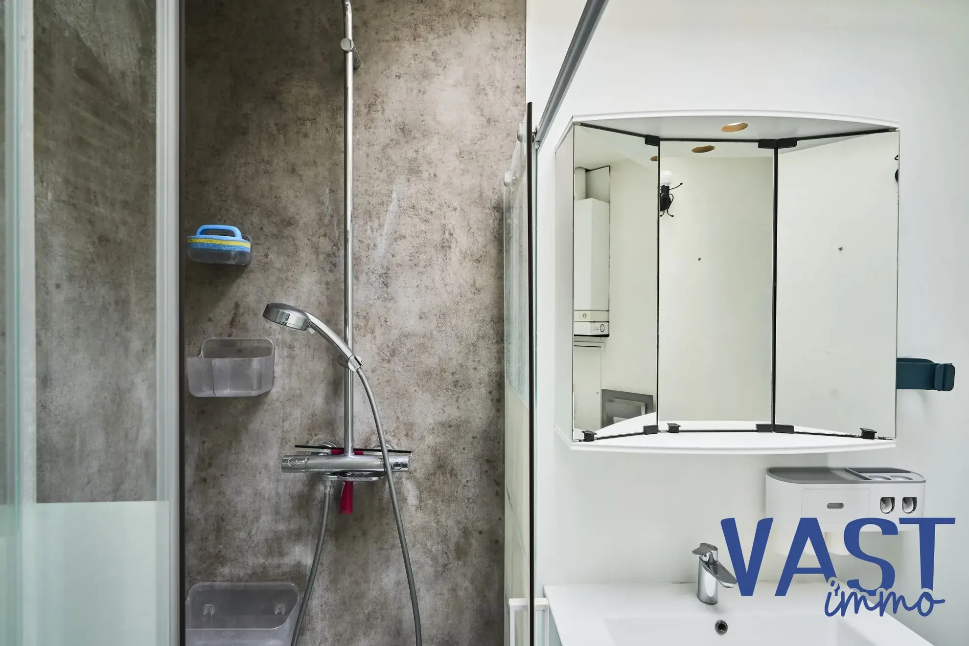 Maison 71 m² rénovée à Lille avec 3 chambres et espace bureau 