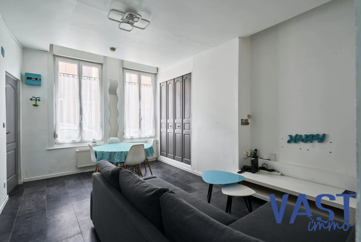 Maison 71 m² rénovée à Lille avec 3 chambres et espace bureau 