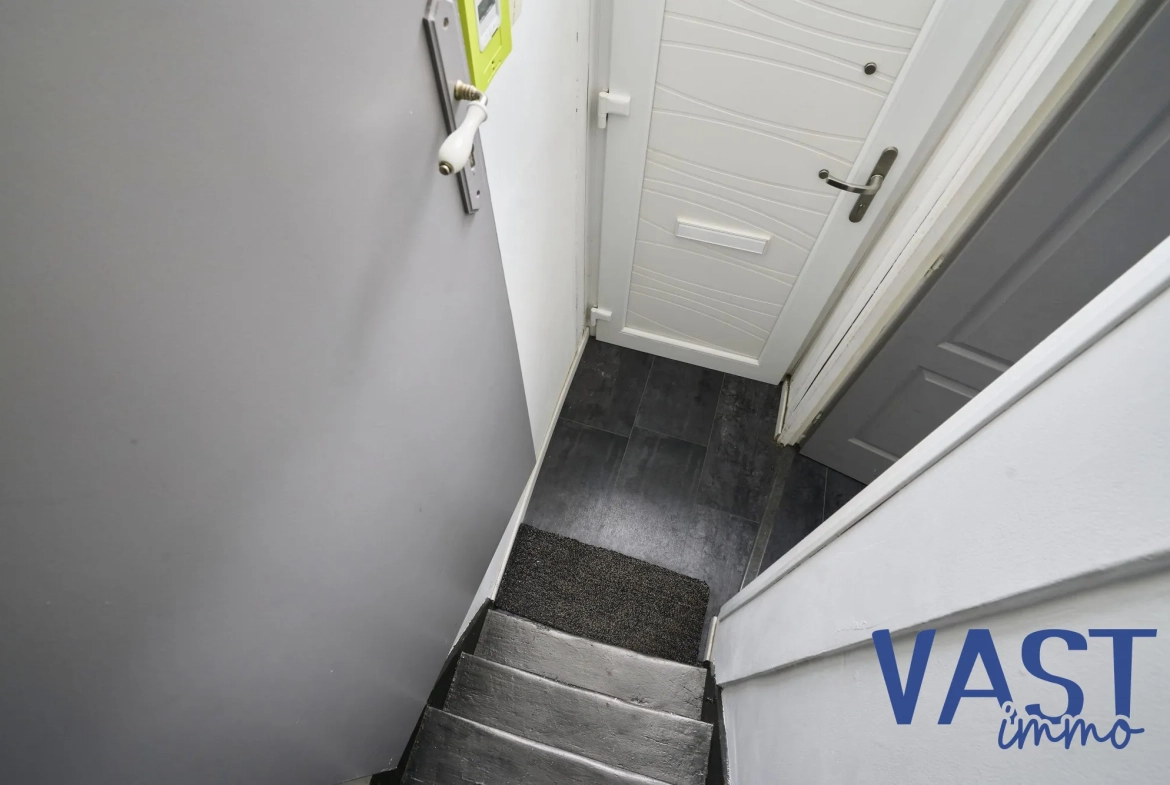 Maison 71 m² rénovée à Lille avec 3 chambres et espace bureau 