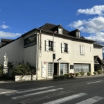 Immeuble de 1120 m² à Gurmençon, ancien hôtel, potentiel de rénovation