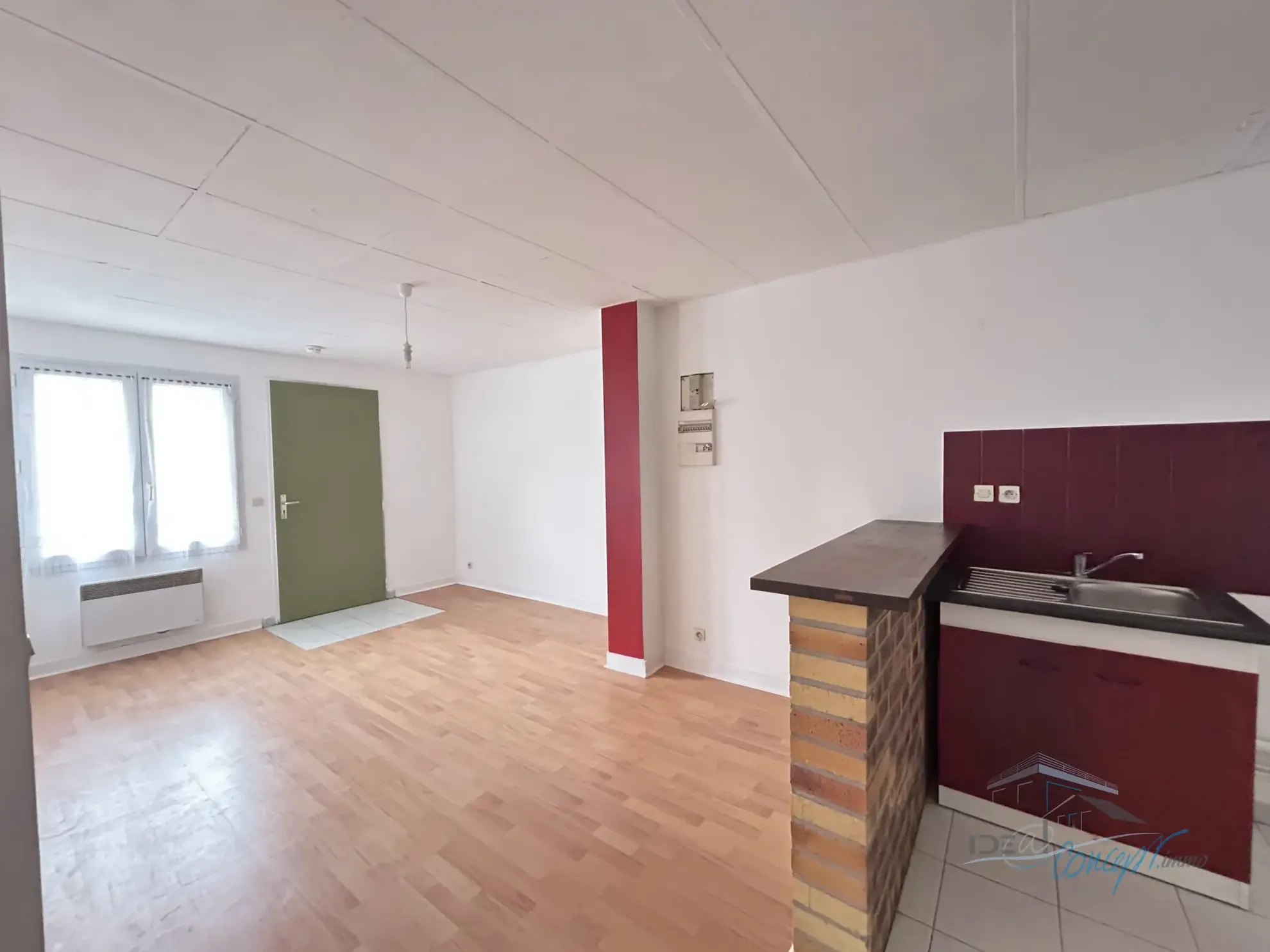 Appartement F2 dans le centre de Janville-sur-Juine avec cave, à vendre 