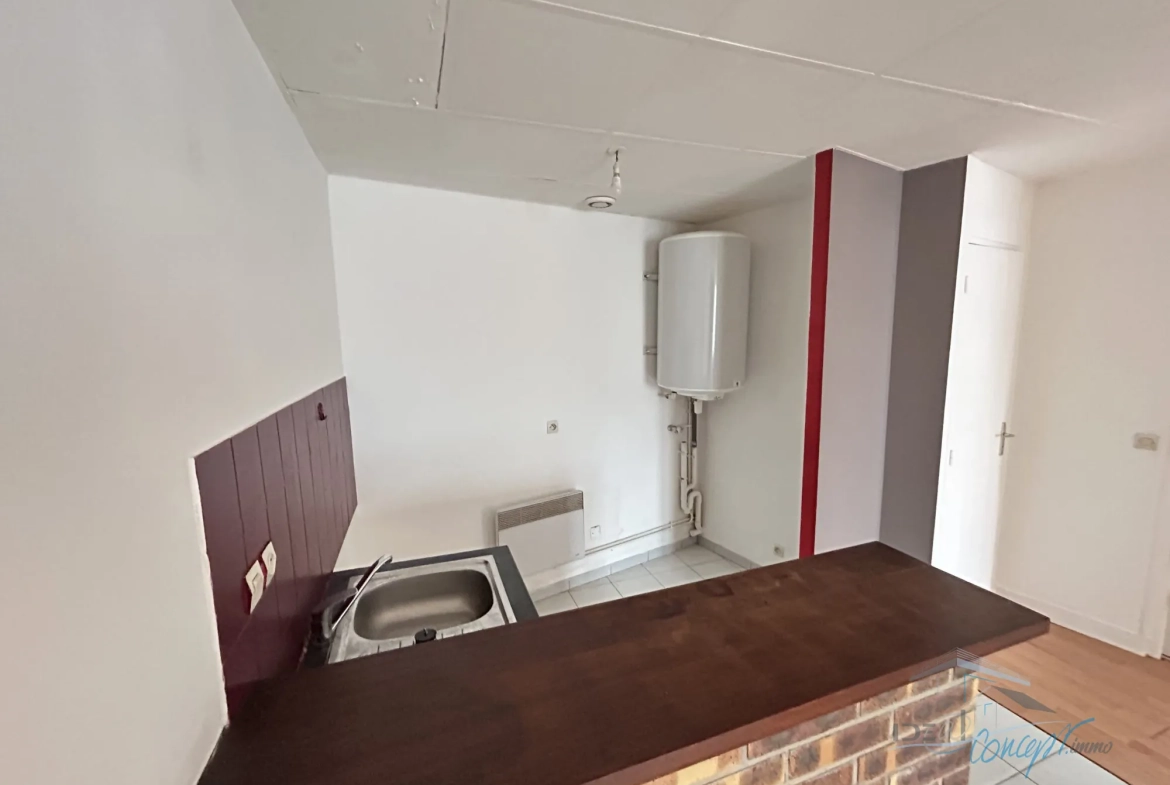 Appartement F2 dans le centre de Janville-sur-Juine avec cave, à vendre 