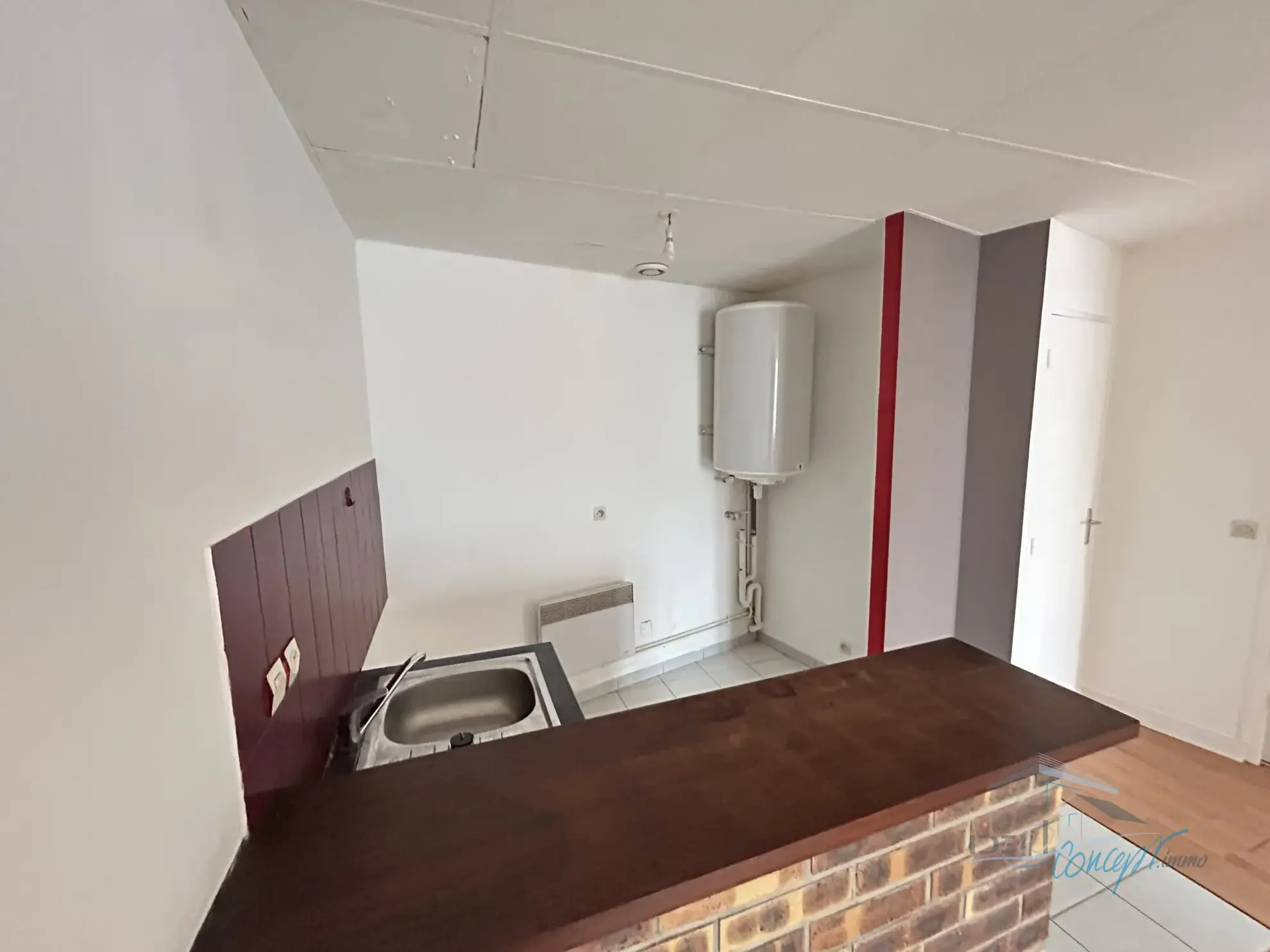 Appartement F2 dans le centre de Janville-sur-Juine avec cave, à vendre 