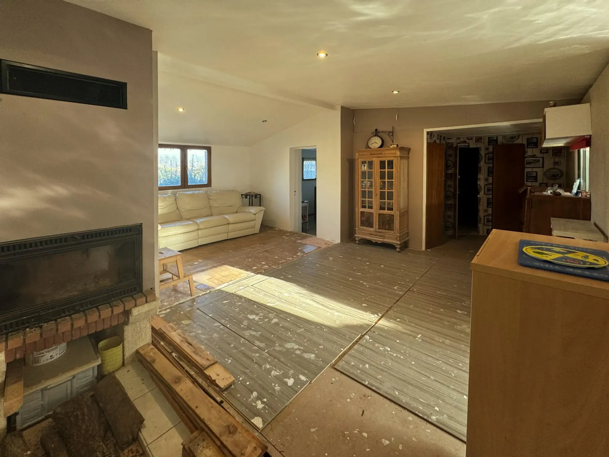 A vendre chalet de 75m² à Boissy-le-Repos dans un parc résidentiel paisible 