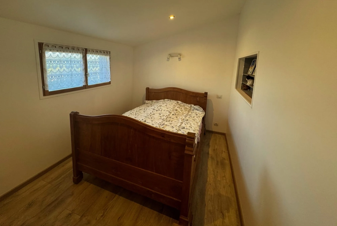 A vendre chalet de 75m² à Boissy-le-Repos dans un parc résidentiel paisible 