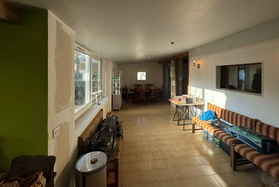 A vendre chalet de 75m² à Boissy-le-Repos dans un parc résidentiel paisible 