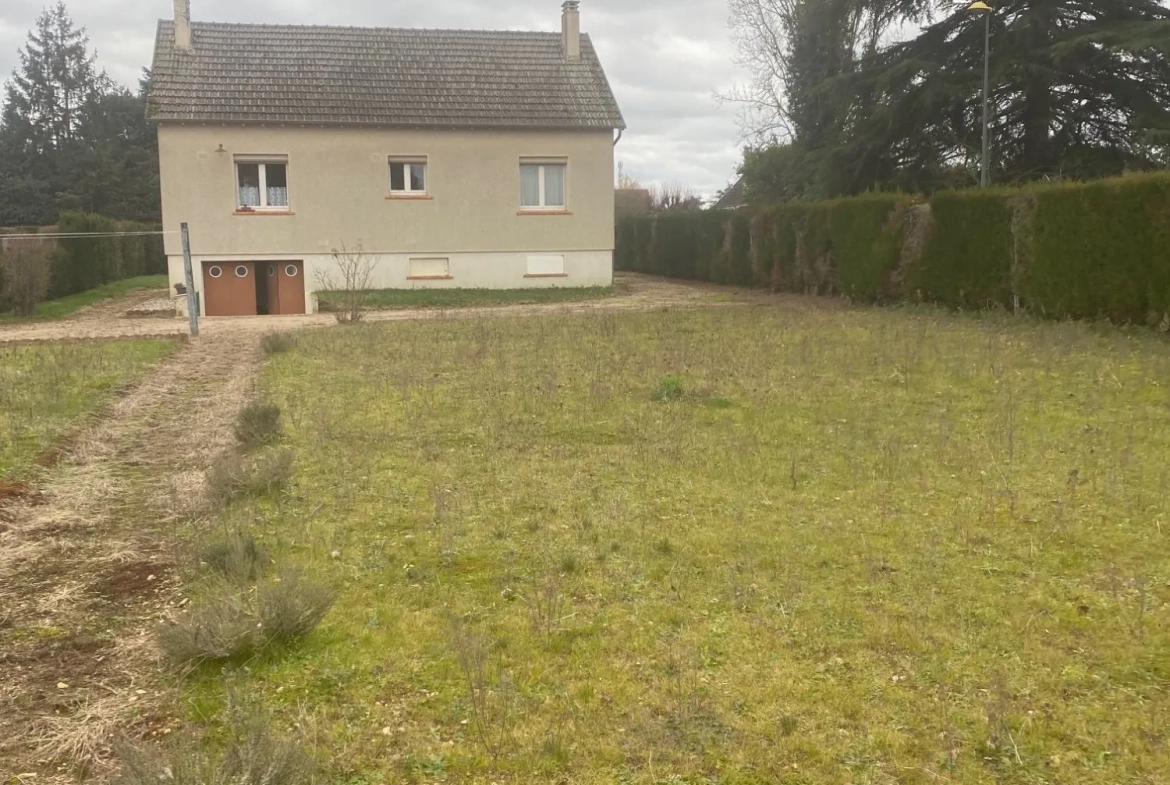 Maison à vendre à Poilly-lez-Gien de 68 m² avec sous-sol et jardin clos 