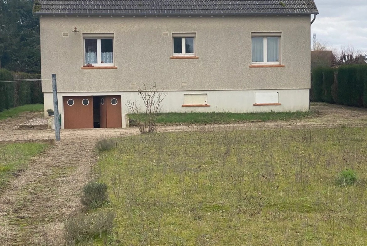Maison à vendre à Poilly-lez-Gien de 68 m² avec sous-sol et jardin clos 