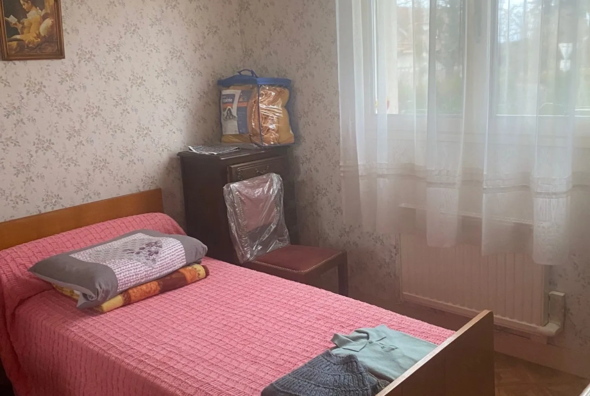 Maison à vendre à Poilly-lez-Gien de 68 m² avec sous-sol et jardin clos 