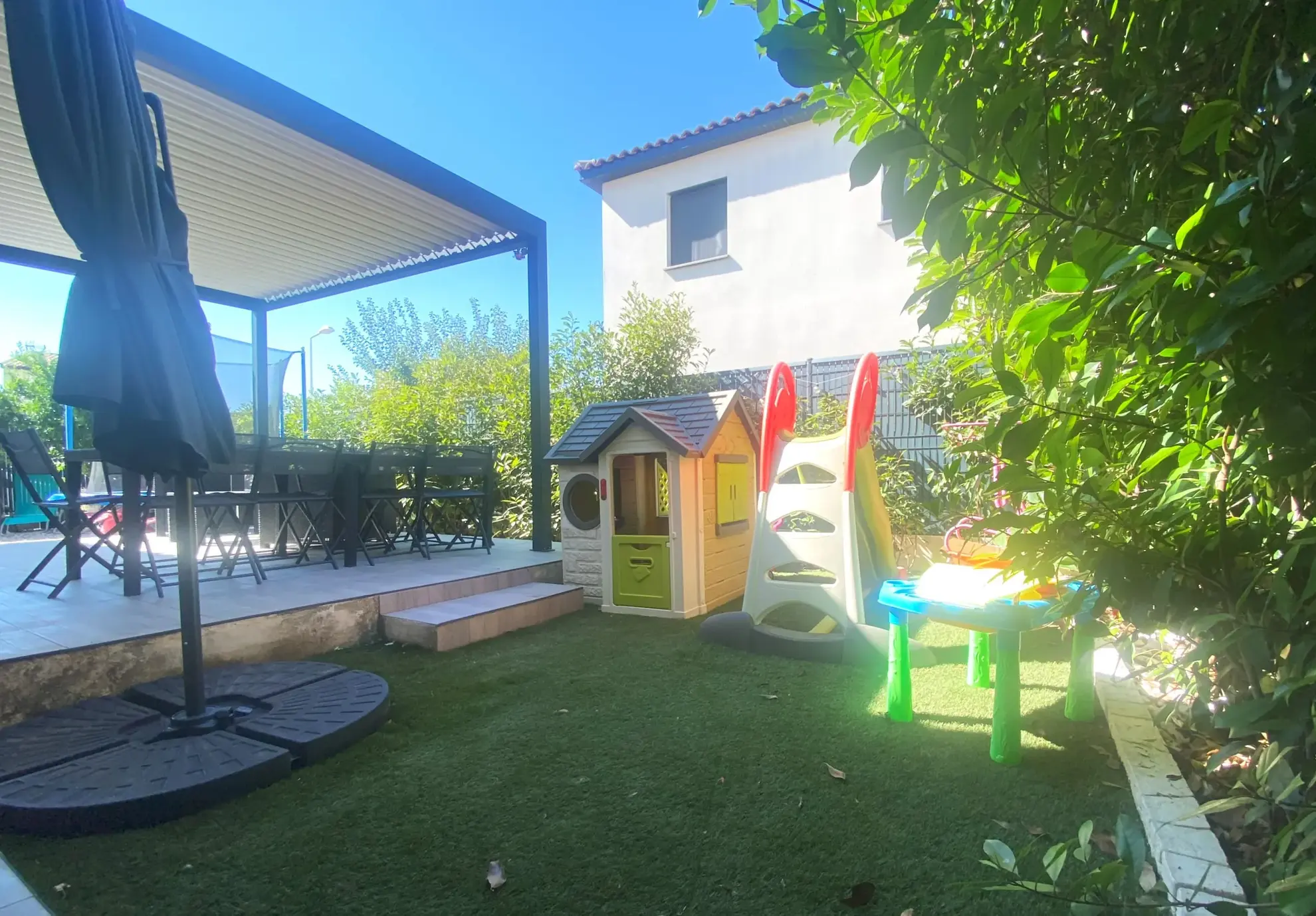 Villa moderne de plain-pied à Bellegarde, proche Nîmes, Arles et Avignon 