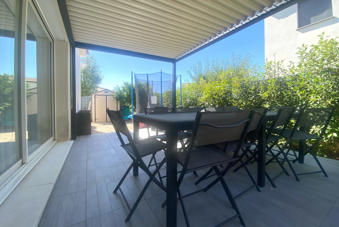 Villa moderne de plain-pied à Bellegarde, proche Nîmes, Arles et Avignon 