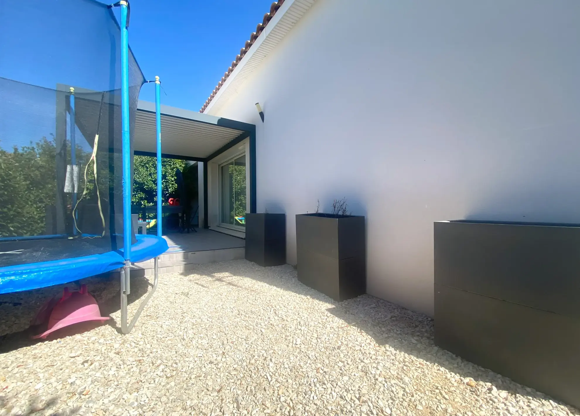 Villa moderne de plain-pied à Bellegarde, proche Nîmes, Arles et Avignon 