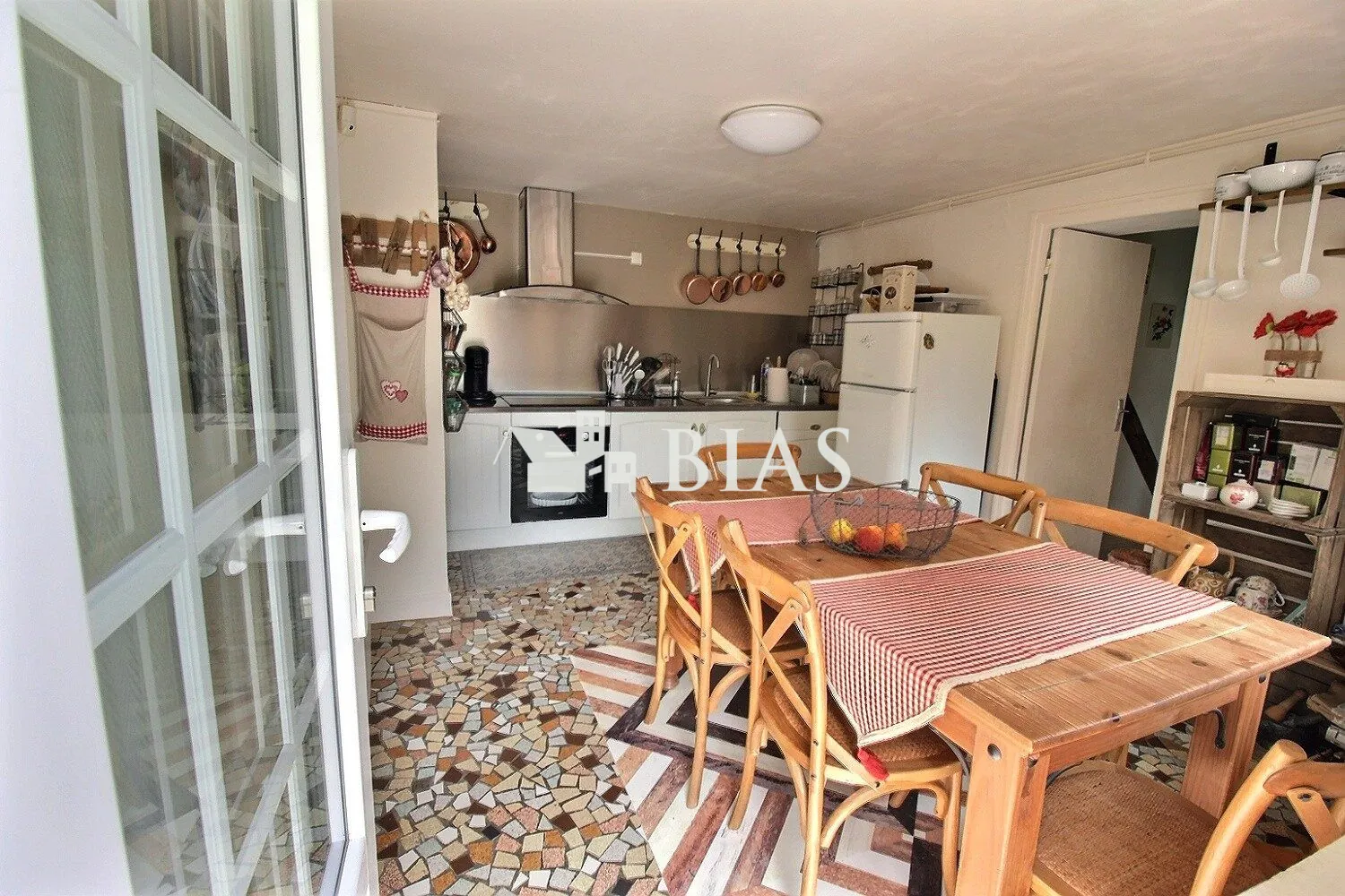 Magnifique maison à vendre à Bernay en Normandie avec jardin et 3 chambres 