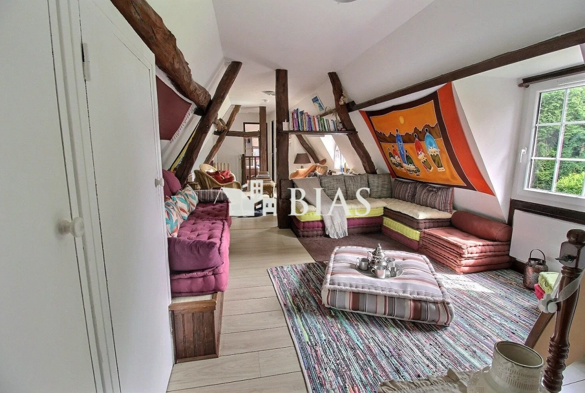 Magnifique maison à vendre à Bernay en Normandie avec jardin et 3 chambres 