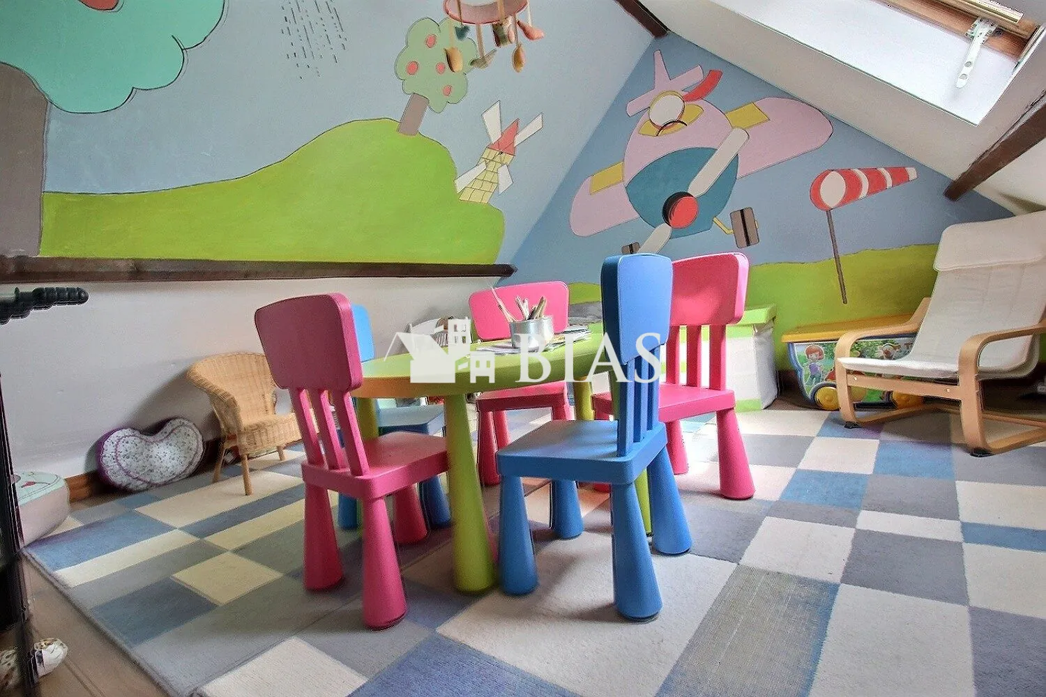 Magnifique maison à vendre à Bernay en Normandie avec jardin et 3 chambres 