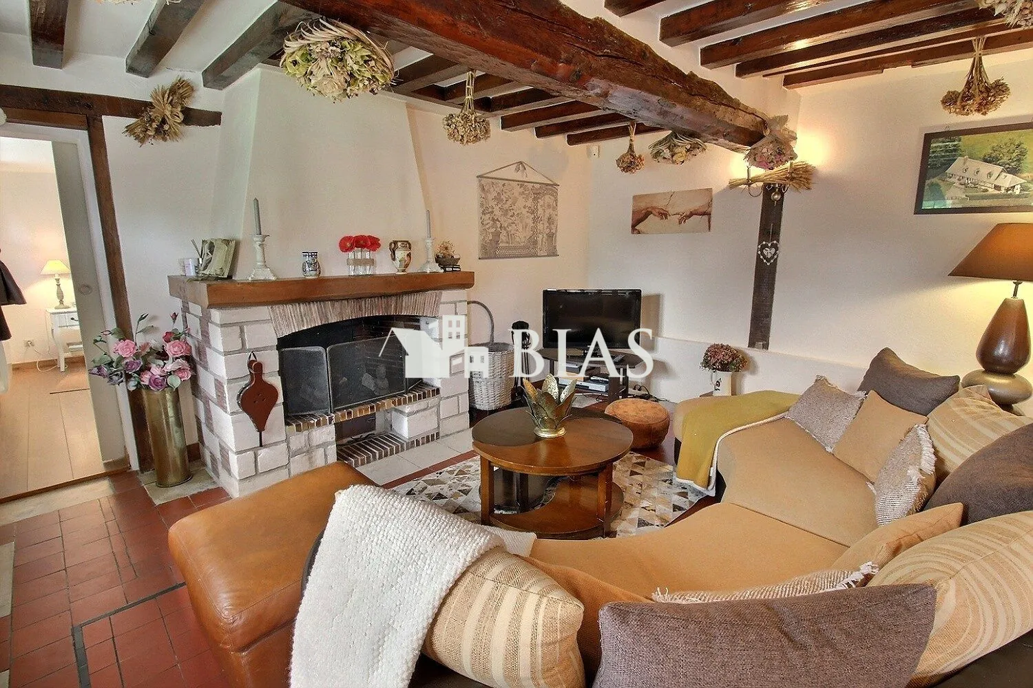 Magnifique maison à vendre à Bernay en Normandie avec jardin et 3 chambres 
