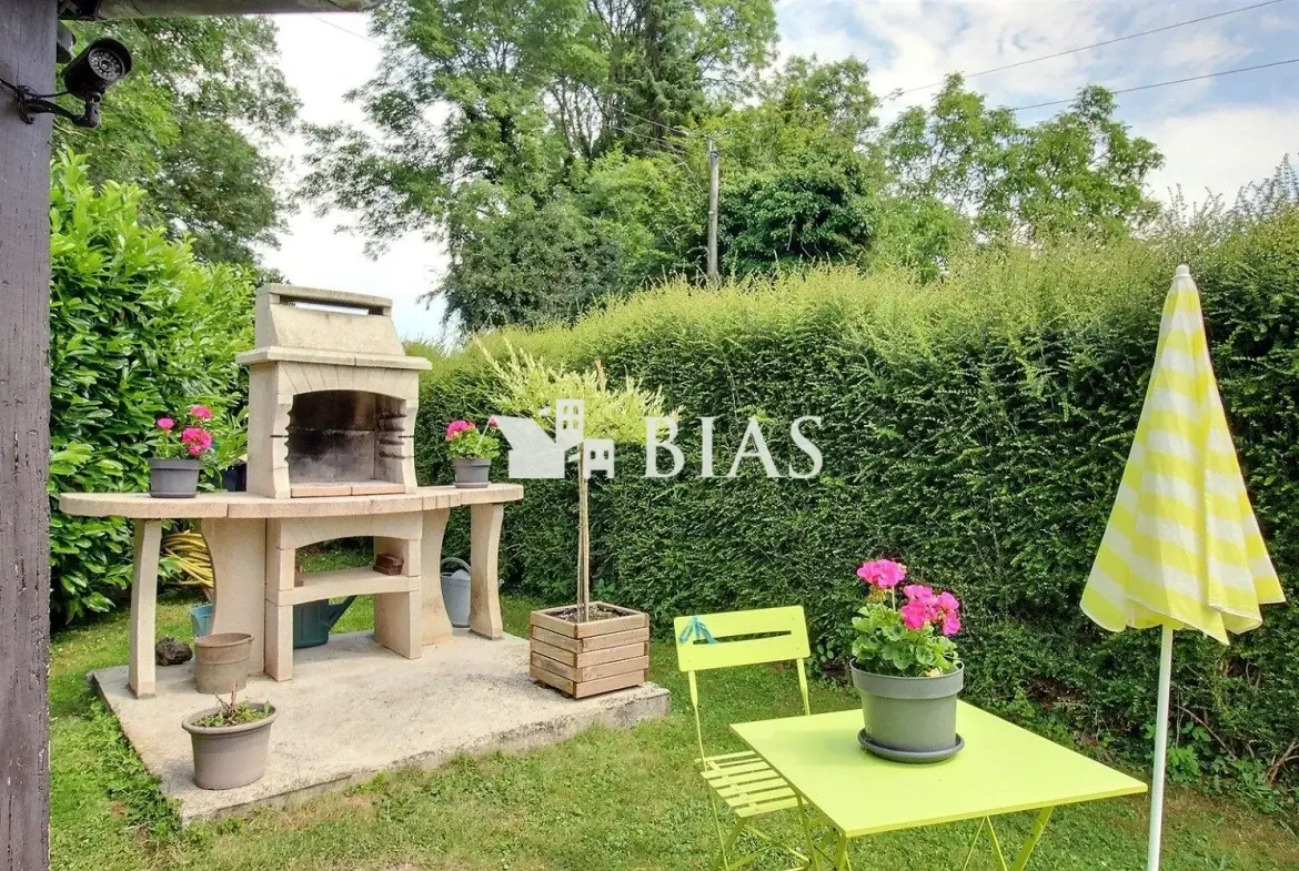 Magnifique maison à vendre à Bernay en Normandie avec jardin et 3 chambres 