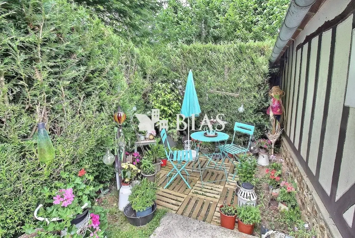 Magnifique maison à vendre à Bernay en Normandie avec jardin et 3 chambres 
