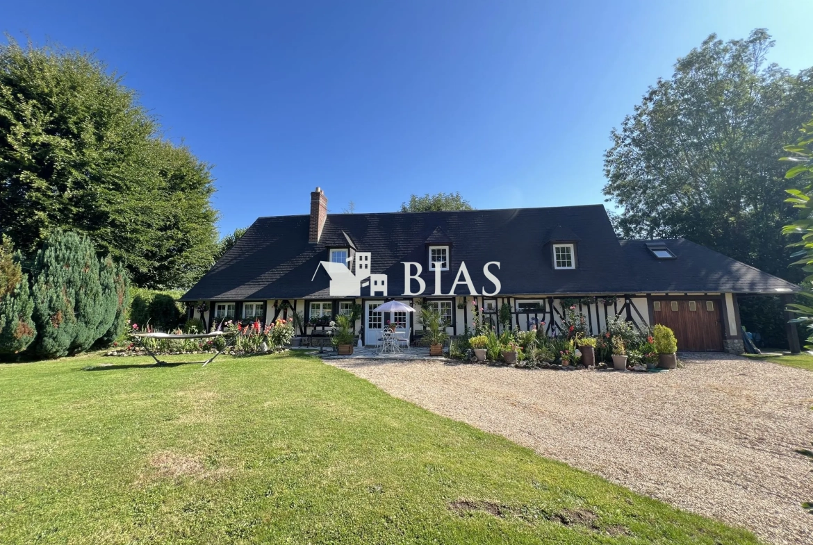 Magnifique maison à vendre à Bernay en Normandie avec jardin et 3 chambres 
