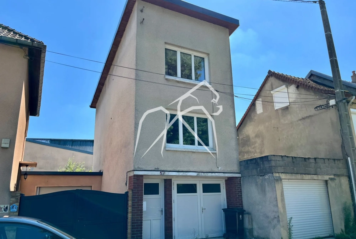 Maison 4 pièces avec terrasse et garage à Darnétal (76160) 