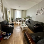 Belle maison à rénover avec jardin de 1600 m² à La Monnerie-le-Montel