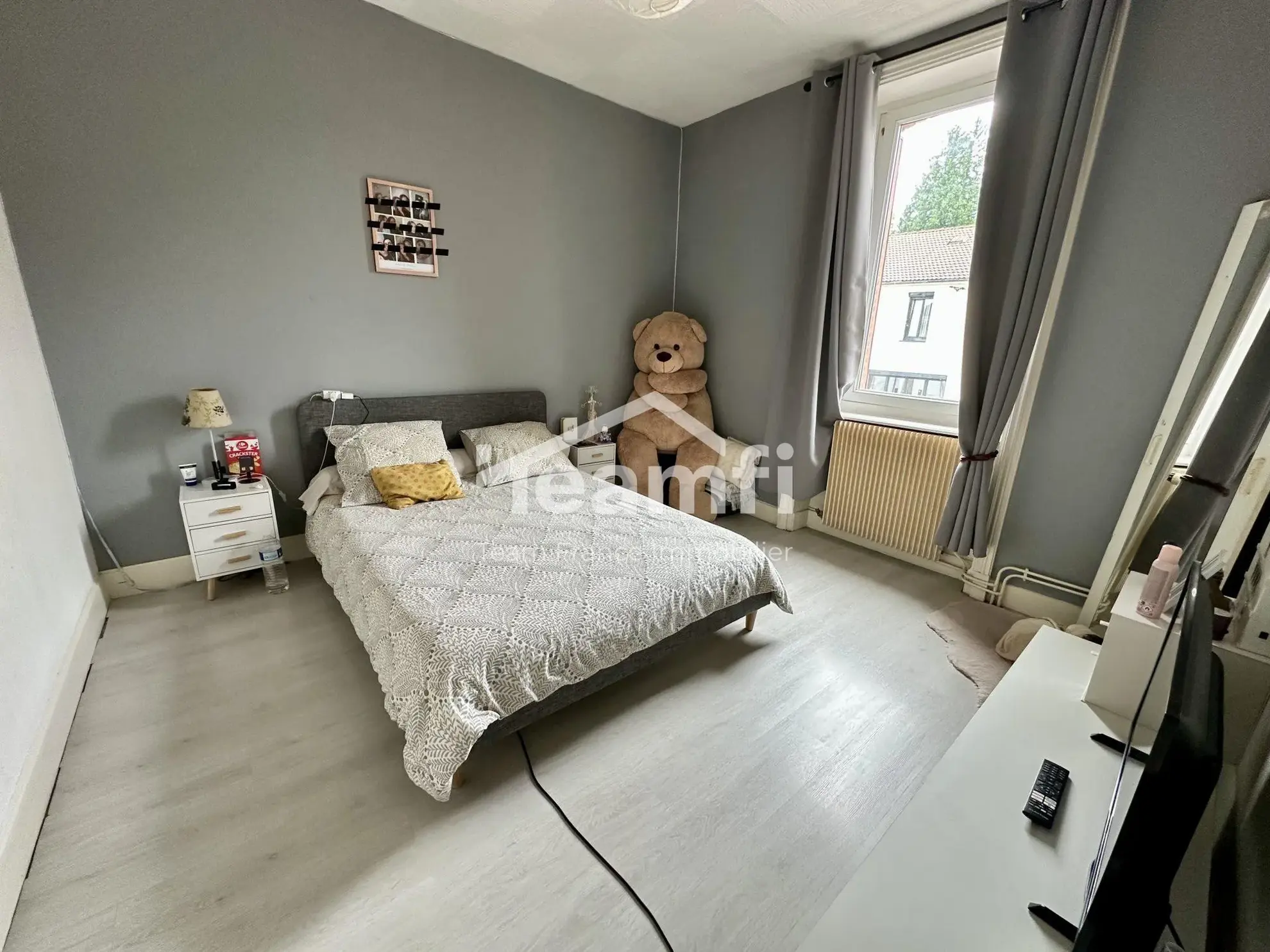 Belle maison à rénover avec jardin de 1600 m² à La Monnerie-le-Montel 
