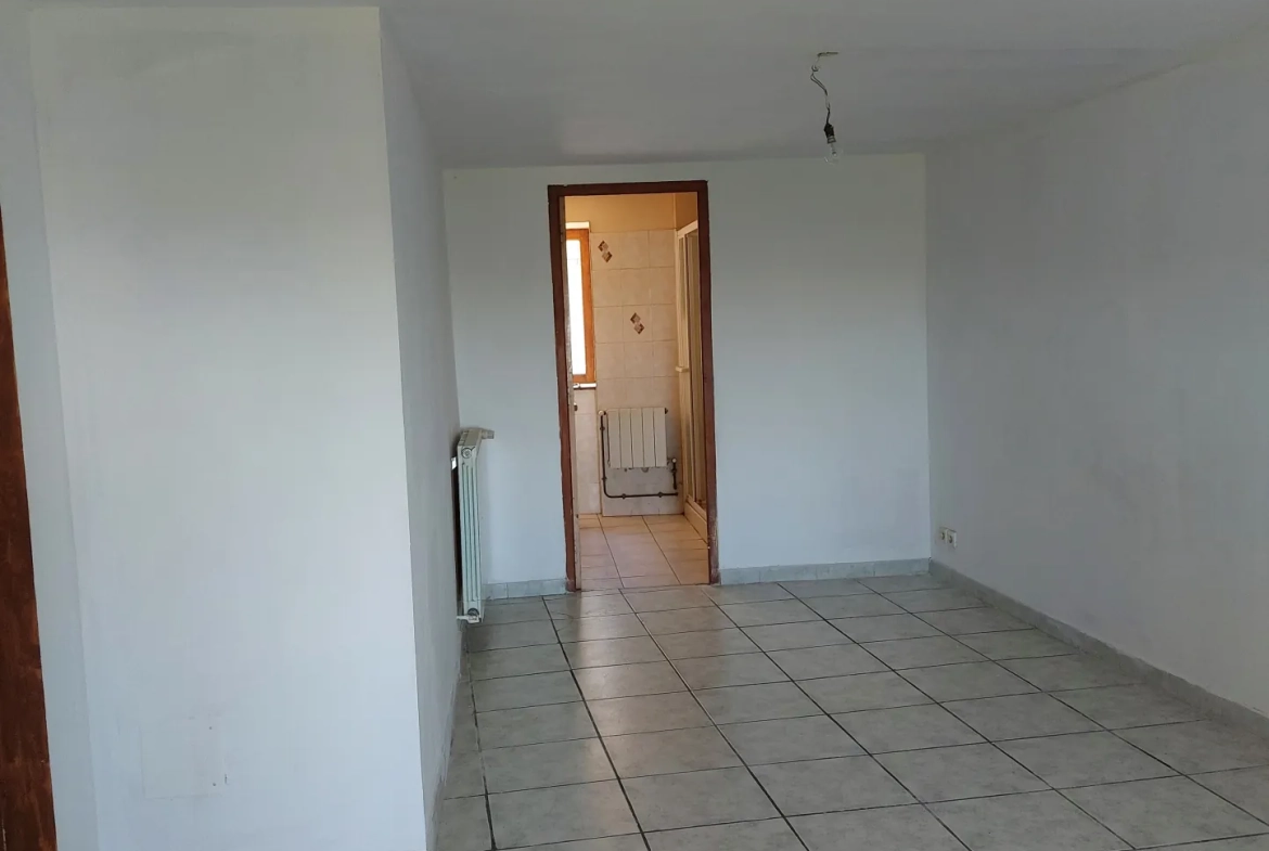 Belle maison en pierres avec potentiel de rénovation à Camares (12360) 