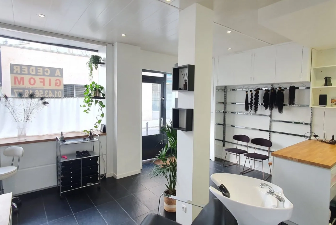 Vente fonds de salon de coiffure et soins du corps à Paris 11ème 