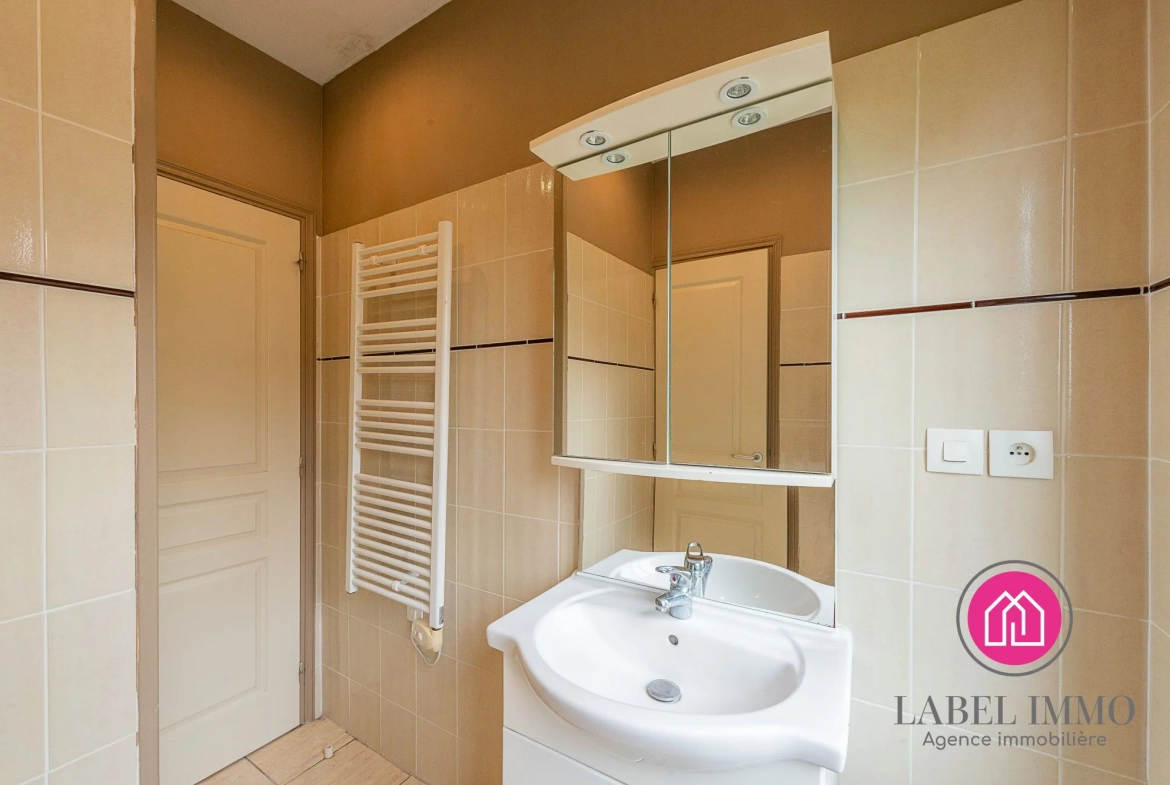 Appartement F3 loué en rez-de-chaussée à Saultain - 72,15 m² 