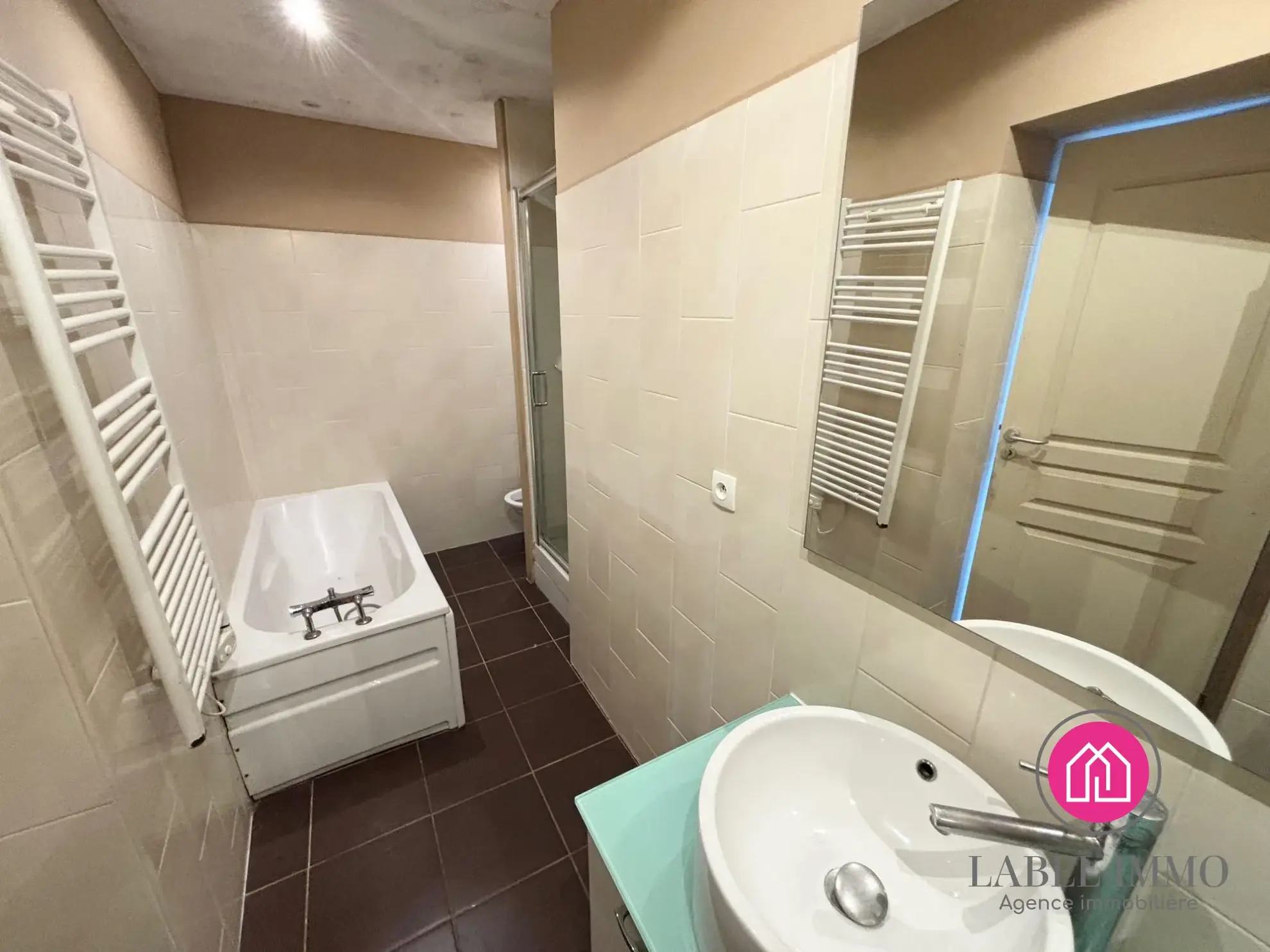 Appartement F3 loué en rez-de-chaussée à Saultain - 72,15 m² 