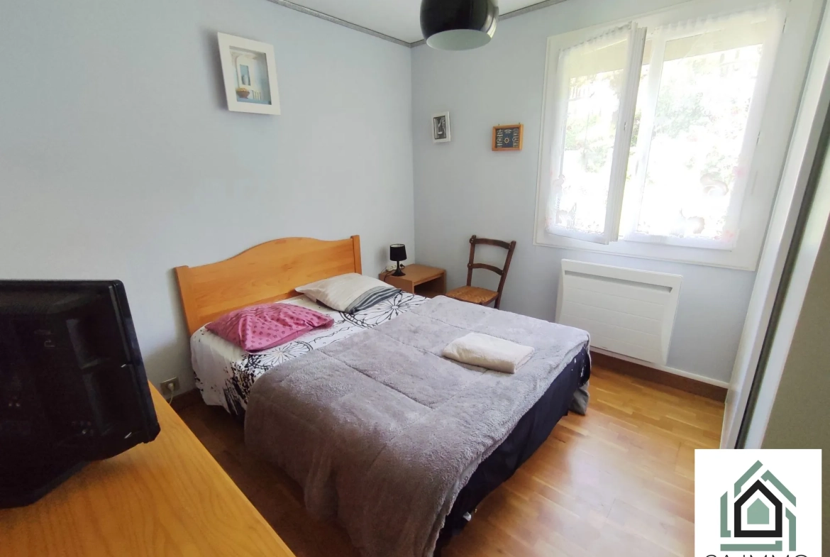 Maison rénovée de 79 m² à Pontaumur avec terrasse et garage 
