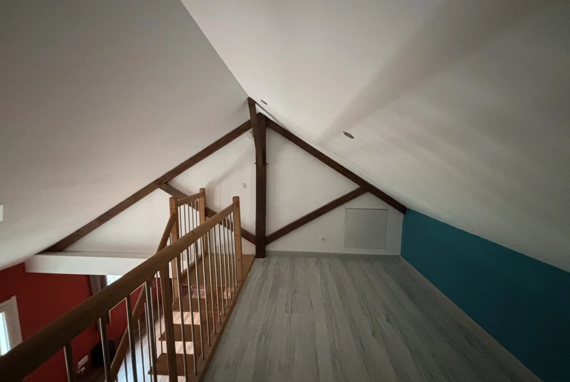 Maison à vendre à La Chaussée Saint Victor - 105 m² avec jardin et garage 