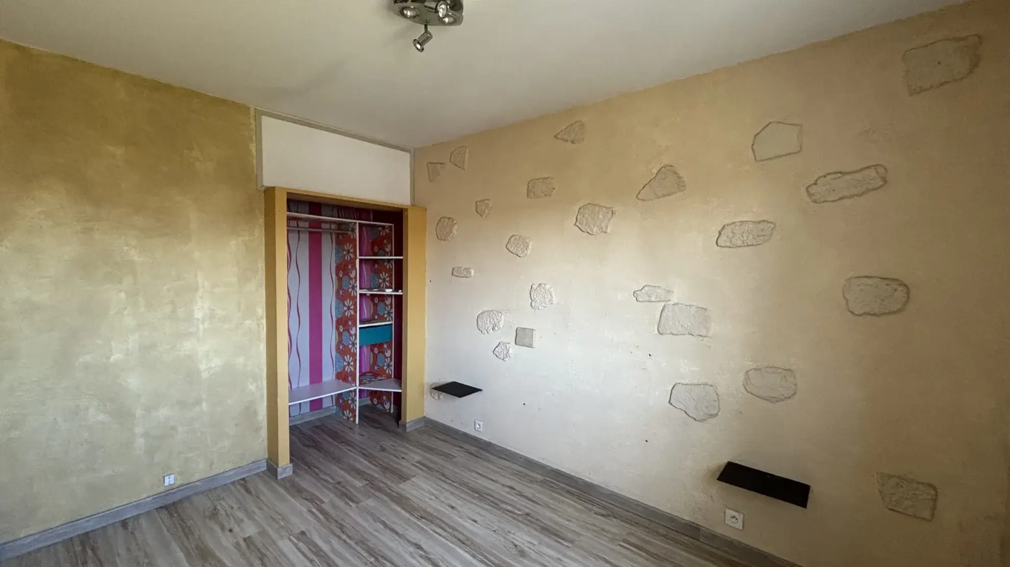 Maison à vendre à La Chaussée Saint Victor - 105 m² avec jardin et garage 