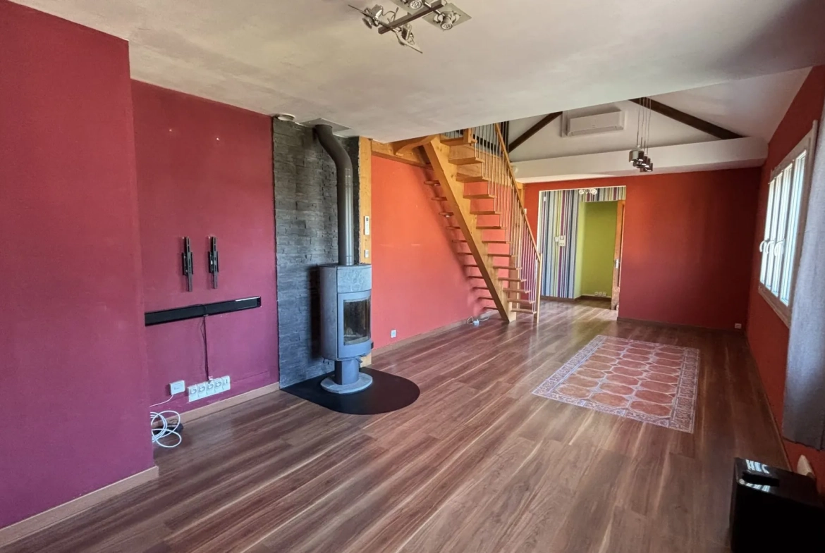 Maison à vendre à La Chaussée Saint Victor - 105 m² avec jardin et garage 