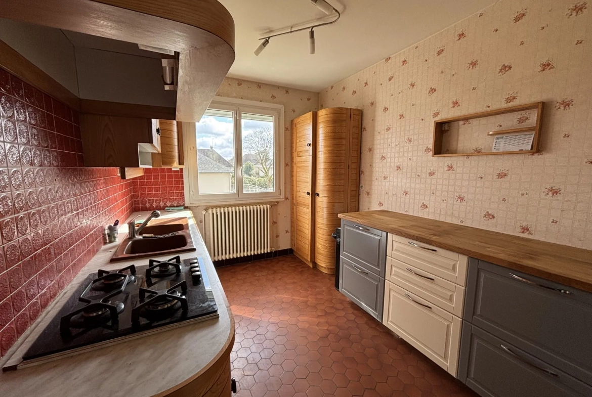Maison à vendre à La Chaussée Saint Victor - 105 m² avec jardin et garage 