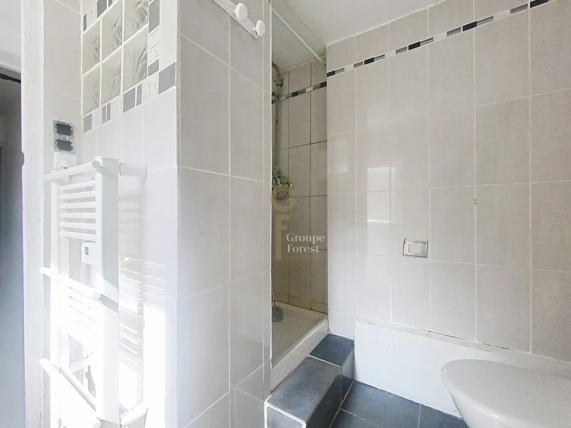 Maison à vendre à Tourcoing - 115 m², idéal rénovation, proximité commodités 