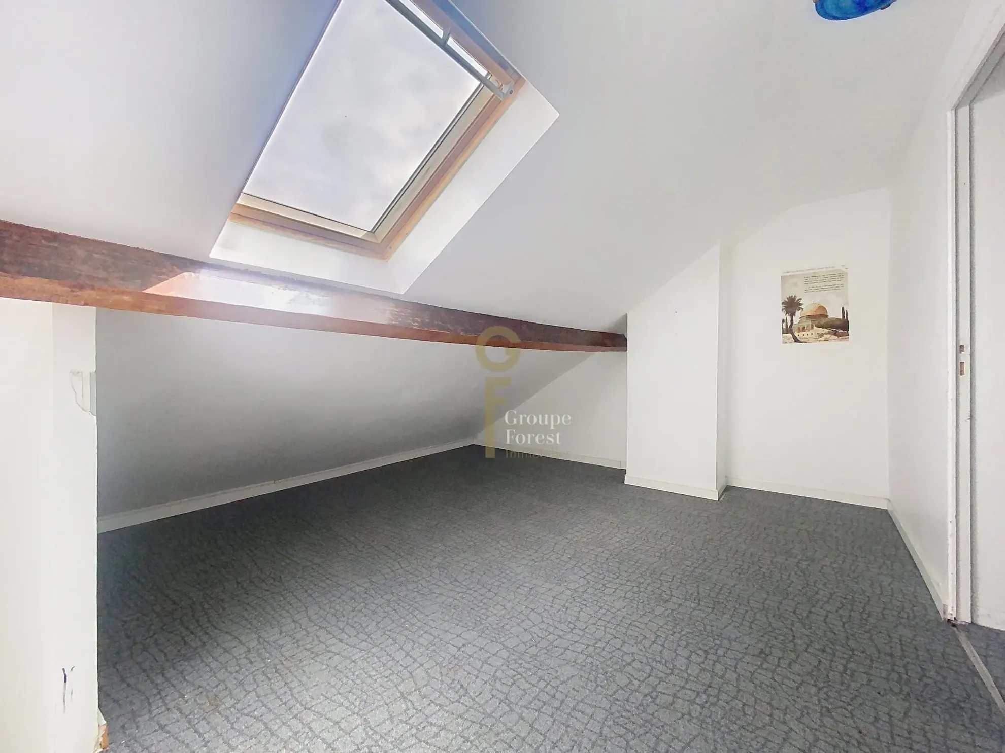 Maison à vendre à Tourcoing - 115 m², idéal rénovation, proximité commodités 
