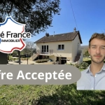 Maison rénovée avec vue imprenable sur la nature à Brosses - 62 m²