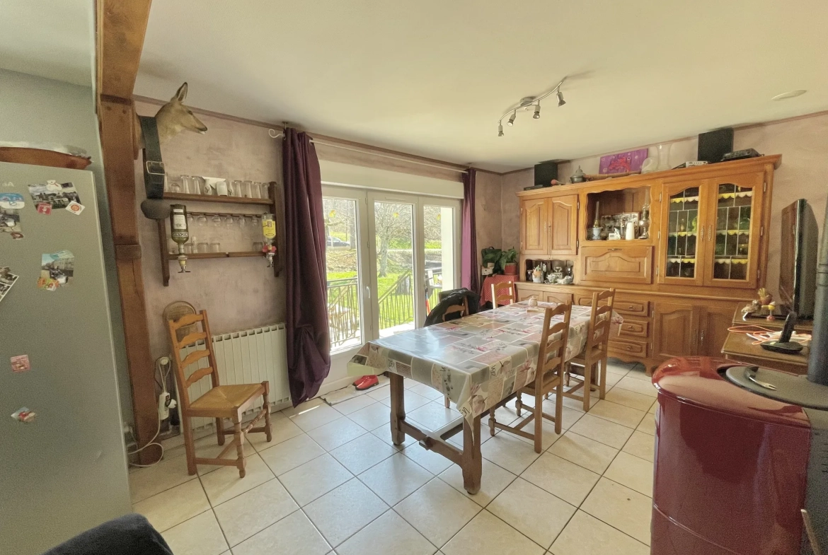 Maison rénovée avec vue imprenable sur la nature à Brosses - 62 m² 