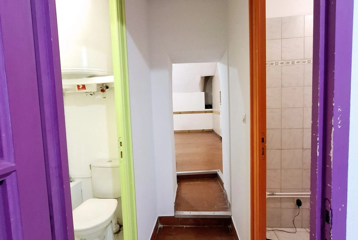 Appartement T2 à Poussan avec fort potentiel de rénovation - 34,57 m² 