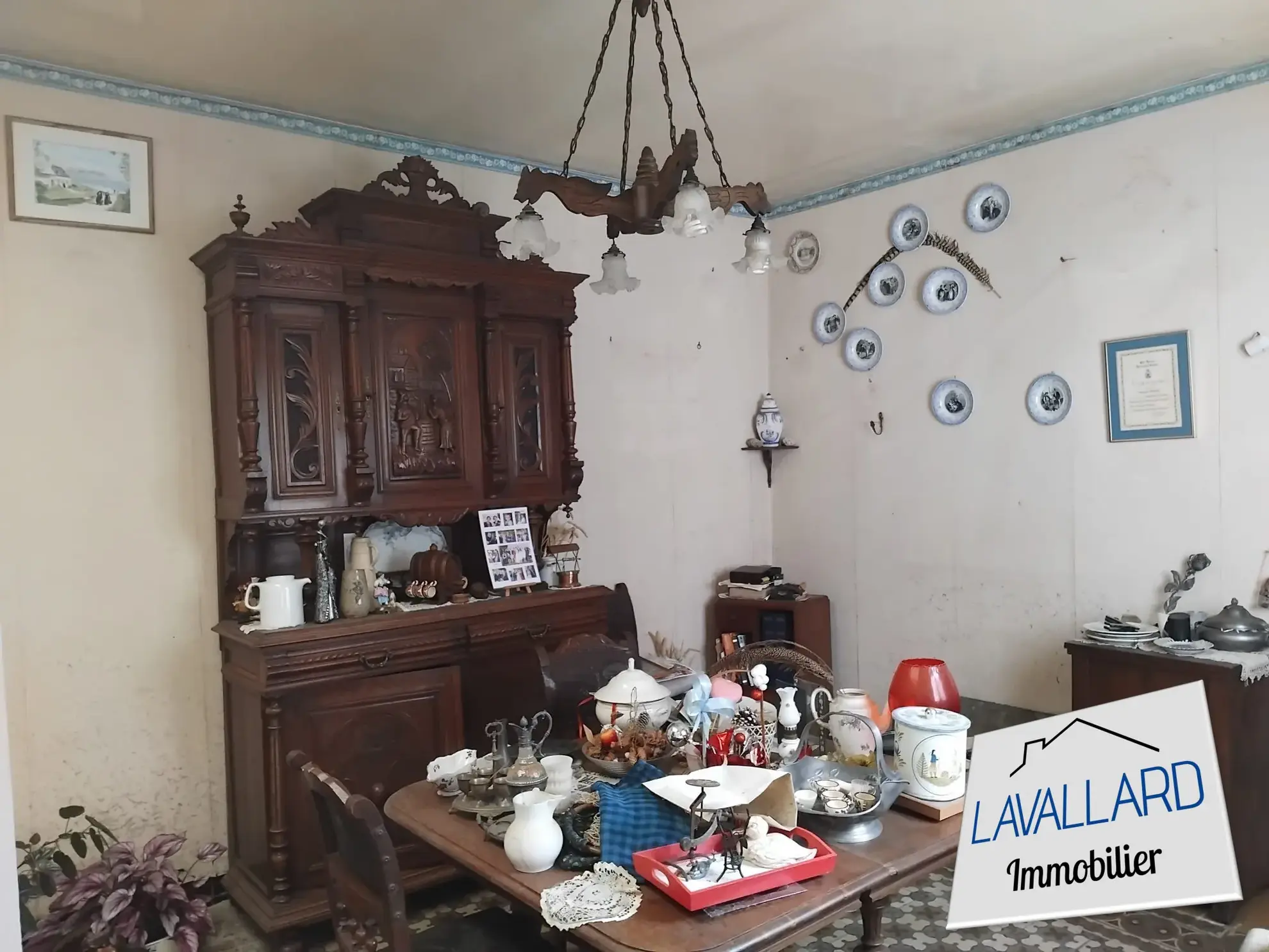 Maison ancienne à rénover avec jardin à Mailly-Maillet, secteur d'Albert 